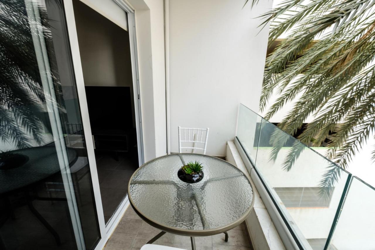 Spacious Studio Downtown Larnaca Buitenkant foto